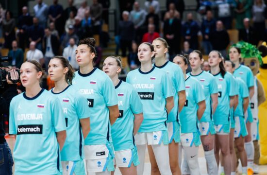 slovenska ženska košarkarska reprezentanca