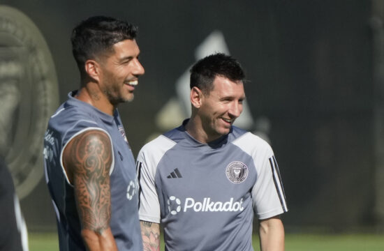 Luis SuarezLionel Messi